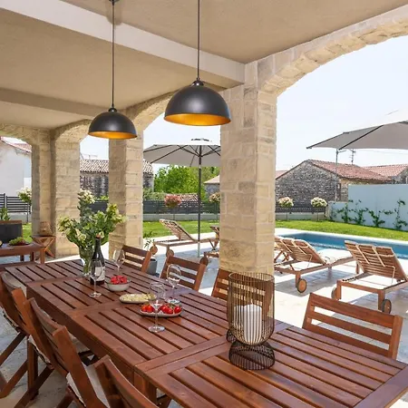 Ajda With Heated Privat Pool, Jacuzzi, Sauna, 4 Bedroom, 4 Bathroom