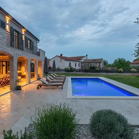 Ajda With Heated Privat Pool, Jacuzzi, Sauna, 4 Bedroom, 4 Bathroom