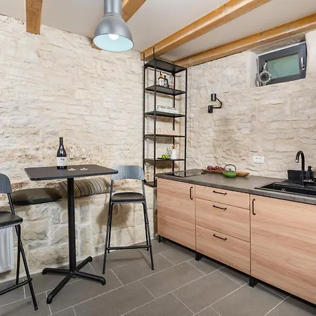 Villa Ajda With Heated Privat Pool, Jacuzzi, Sauna, 4 Bedroom, 4 Bathroom Svetvincenat
