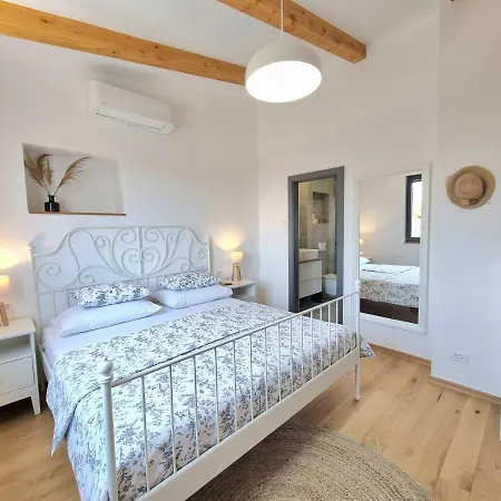 Ajda With Heated Privat Pool, Jacuzzi, Sauna, 4 Bedroom, 4 Bathroom Villa